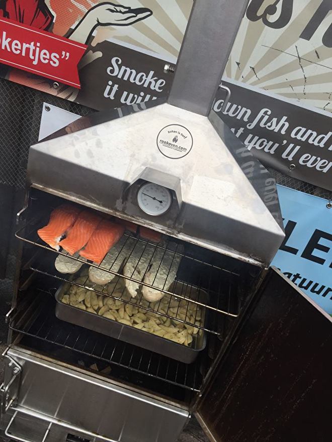 Hoe moet ik roken | Rookovens online.nl Een smoker inbranden, hoe doe je dat? | Rook & Roll